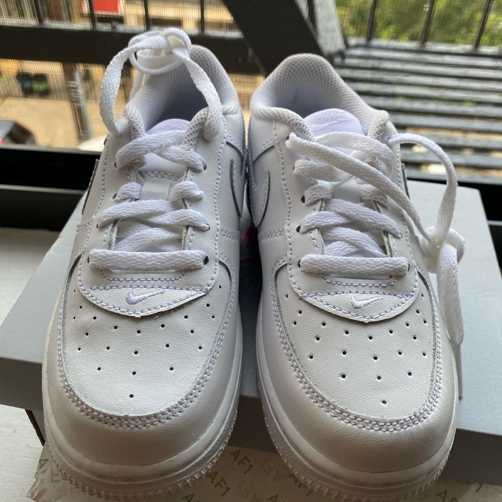 Brand new toddler Air Force 1s sz 10c